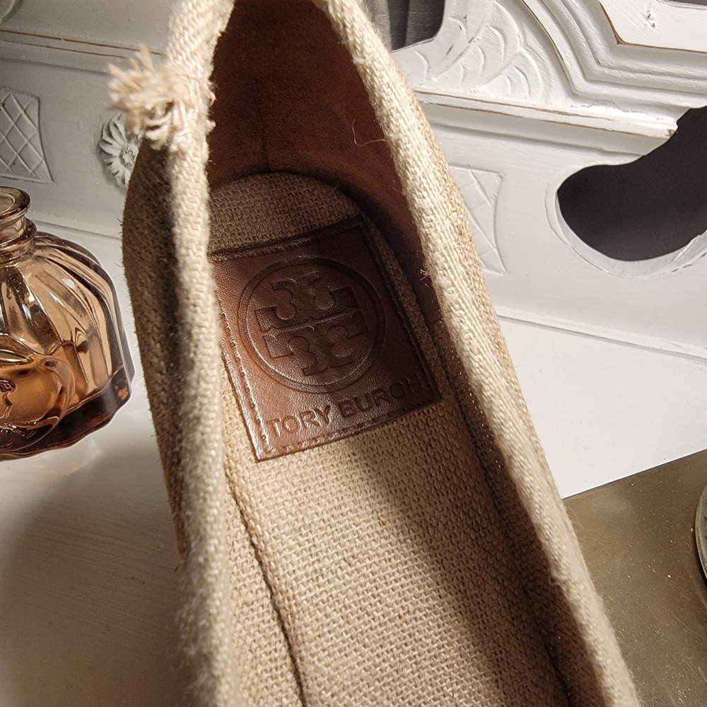 Tory Burch platform wedges 7B - Picture 3 of 6